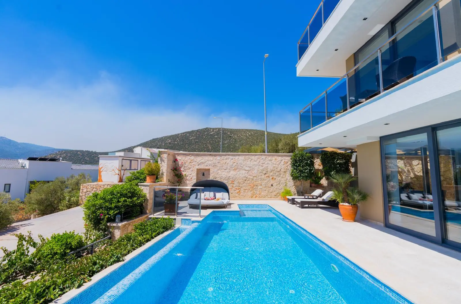 Property in Kalamar